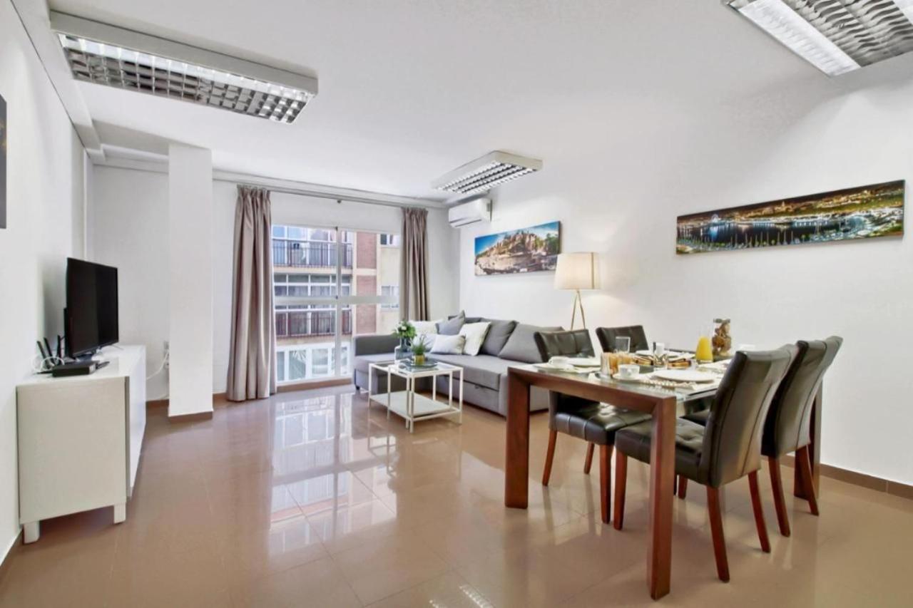 Amplio Piso Con Terraza Apartment Málaga Exterior foto